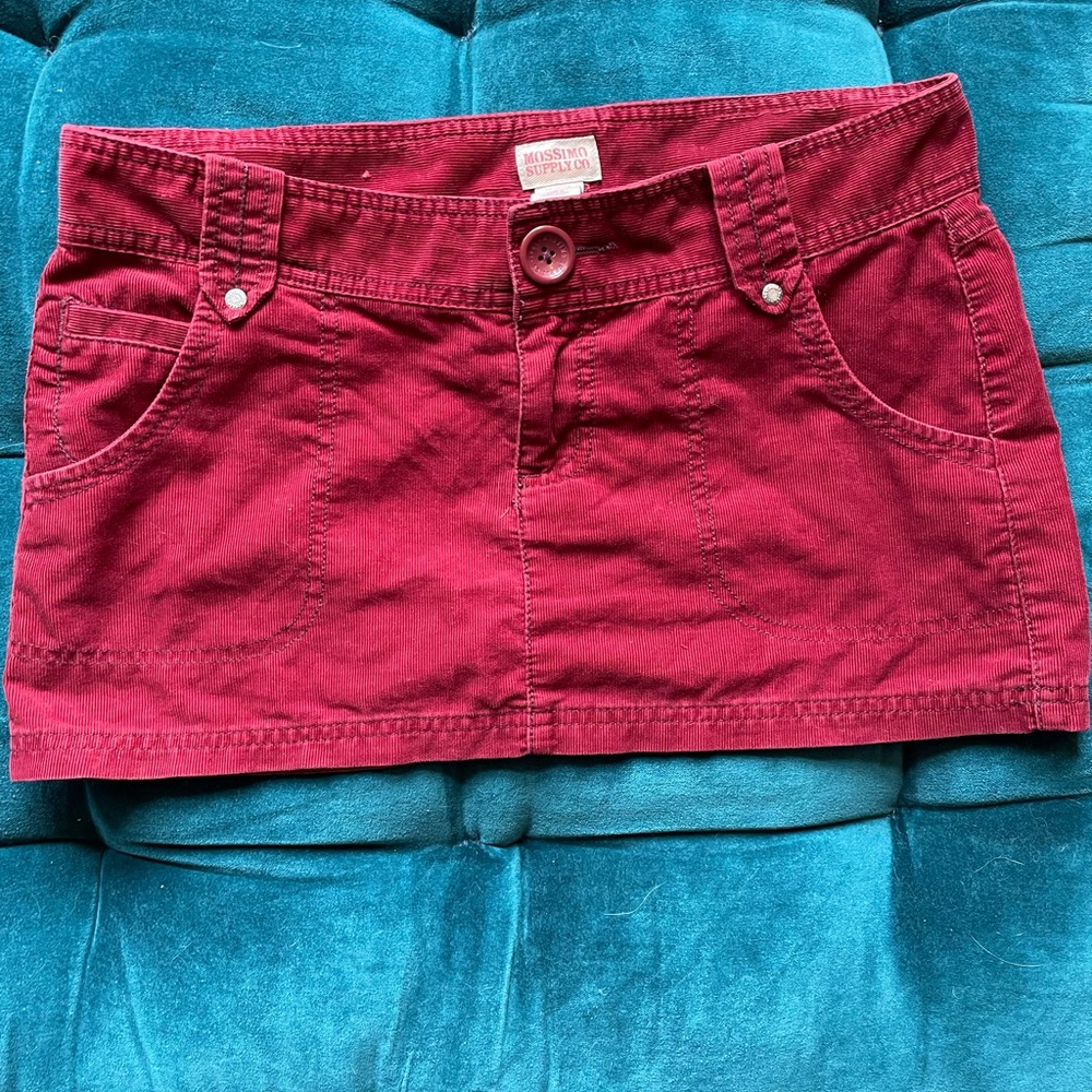 Mossimo burgundy corduroy micro mini skirt. Great with leggings !
